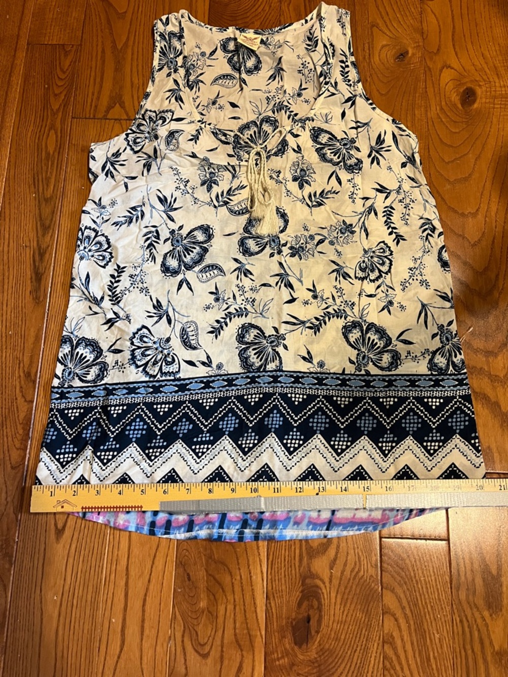 Faded Glory boho style white Top with Blue Floral Print size S(4-6) - Picture 13 of 14